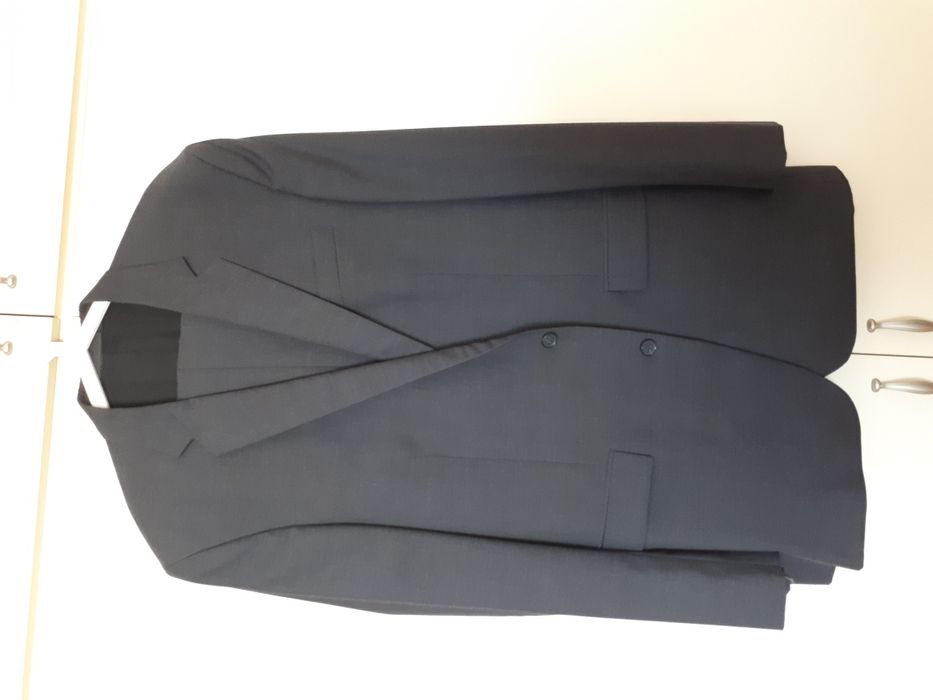 Garnitur firmowy  Kenneth Cole New York rozm 46L W 40 na wysokiego