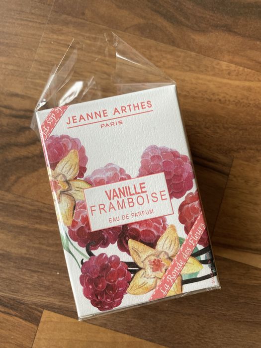 Parfum Jeanne Arthes Vanille Framboise - Eau De Parfum 30 Ml, Fragrance Gourmande, Neuf Sous Cellophane