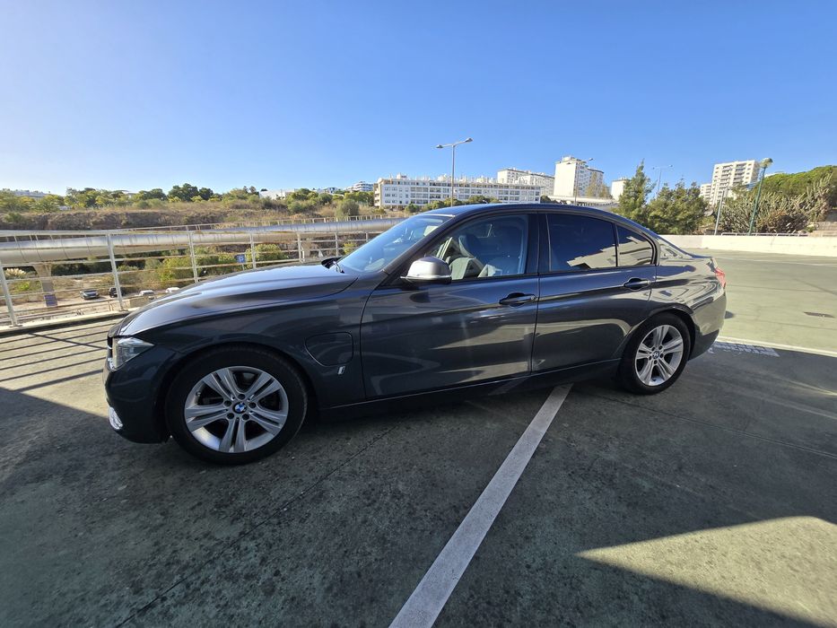 BMW 330e híbrido