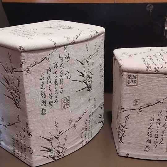 2 bancos com arrumação - baús