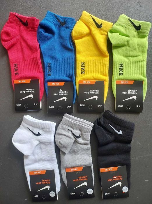 Низькі/короткі шкарпетки Nike/Найк яскраві/яркие носки