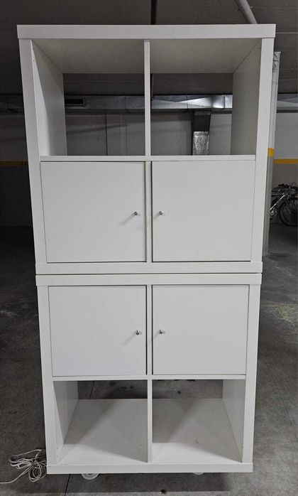 Estante modular c portas removíveis , c 1 ou 2 módulos