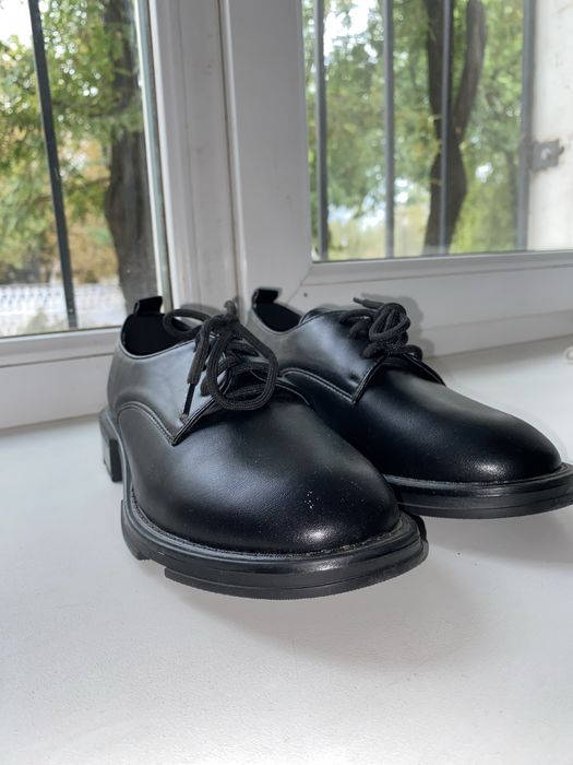 Нові Туфлі 37 розмір