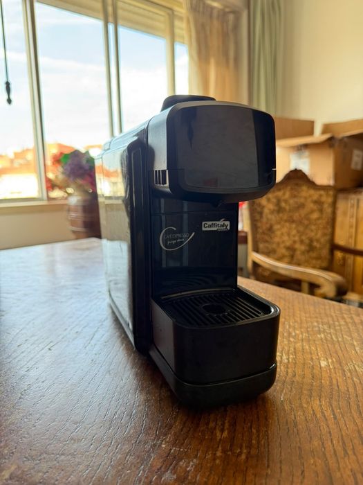 Maquina de café em bom estado