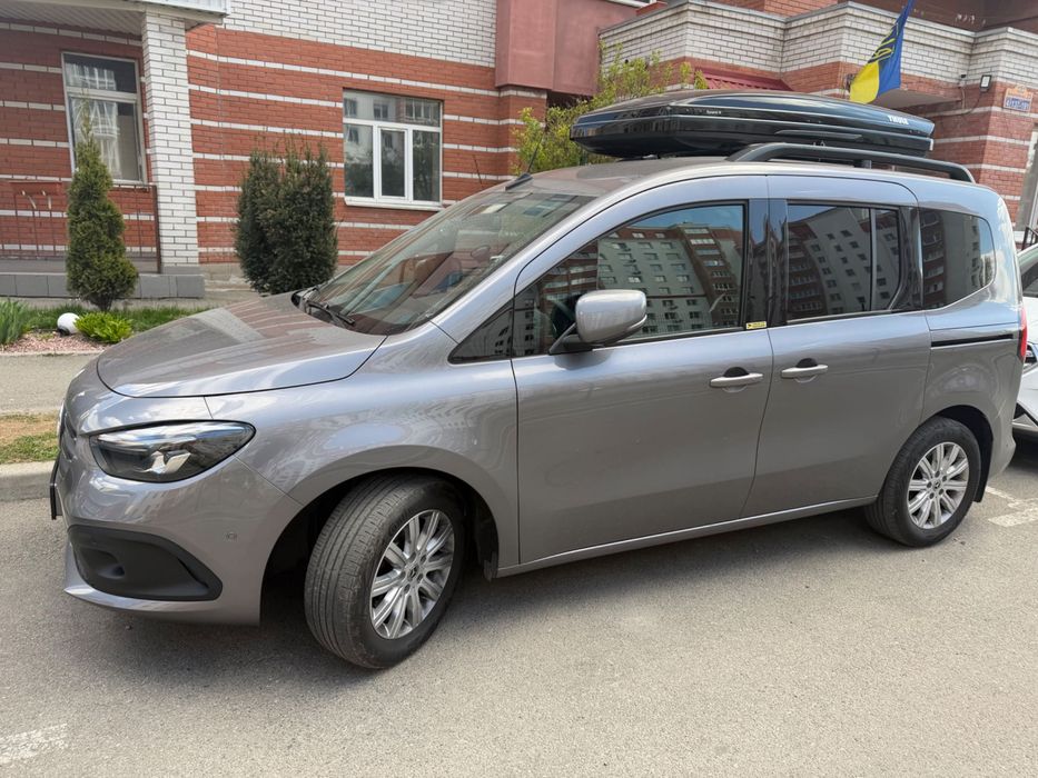 Поперечини на ваш Mercedes багажник Thule