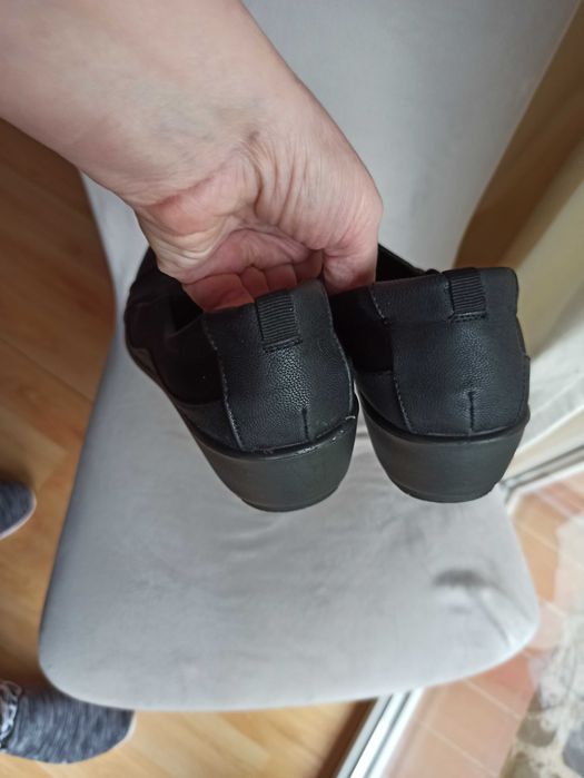 Lekkie wygodne szerokie półbuty 42