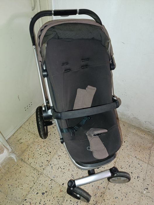 Carrinho Quinny castanho