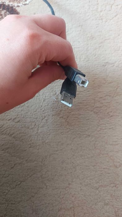 Аудіо і відео кабелі.