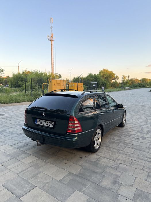 Mersedes-benz C220d автомат дизель в гарному стані