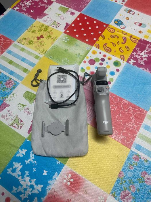 DJI Osmo Mobile com Tripé | Pouco Uso | Totalmente Funcional