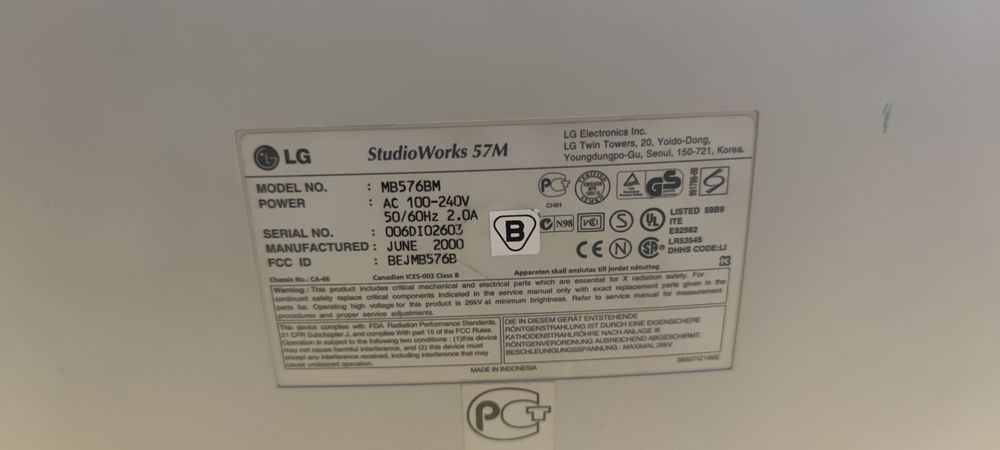 Monitor LG Studioworks 57M