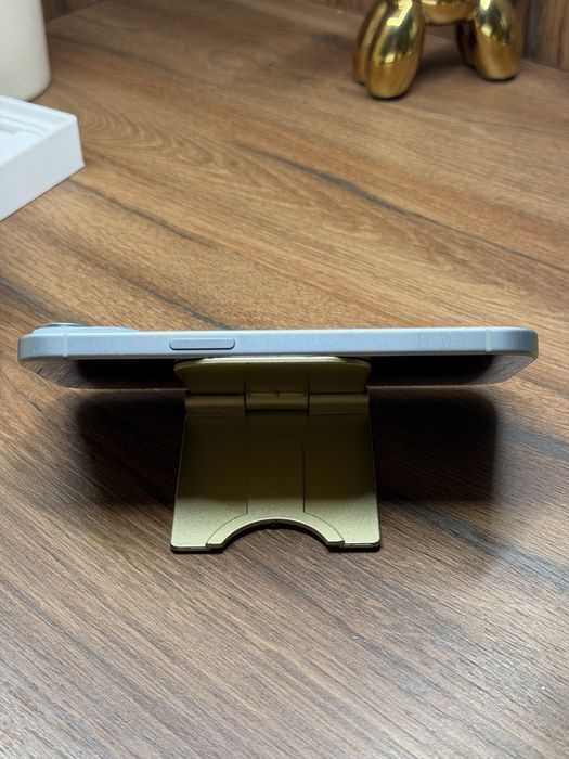 Apple iphone 15 Neverlock акб-93%