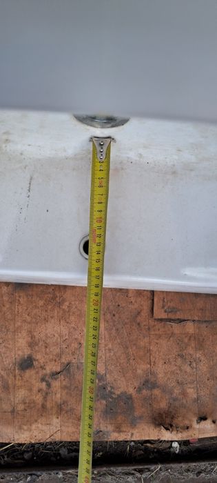 Раковина з п'єдесталом / підставкою