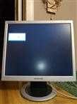 Продам монитор  в хорошем состоянии.