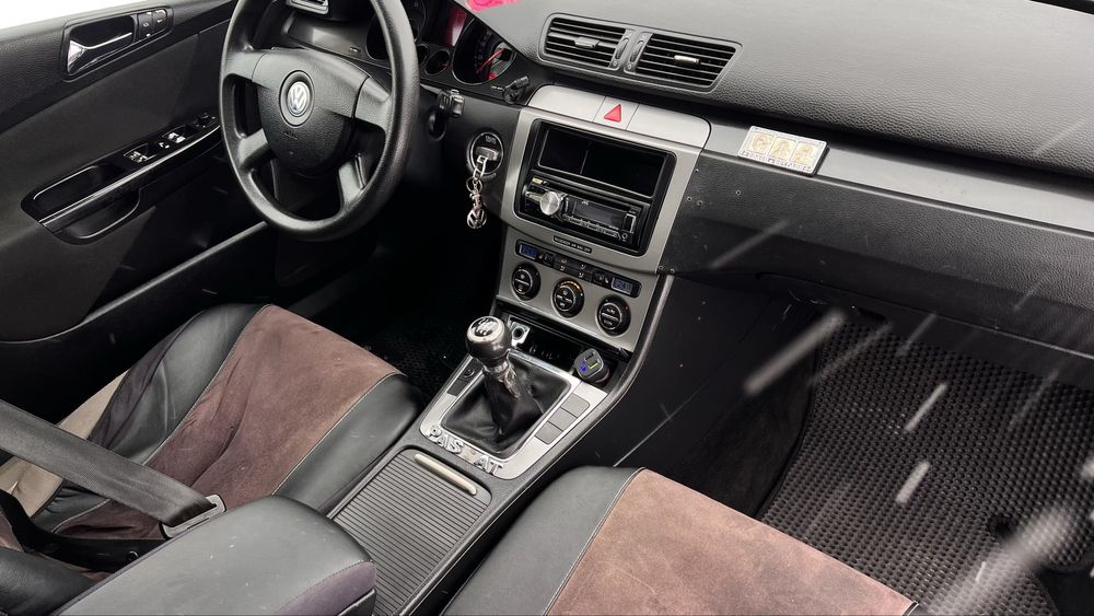 Продам Volkswagen Passat Б6 2005р • 2.0 дизель