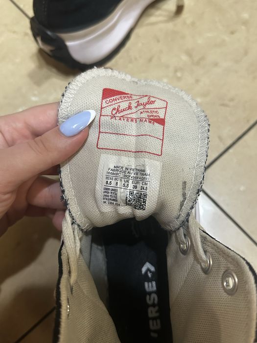 Converse Run Star Hike