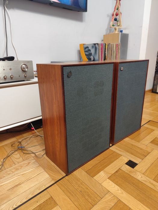 Piękne duże drewniane kolumny Duńskie ARENA