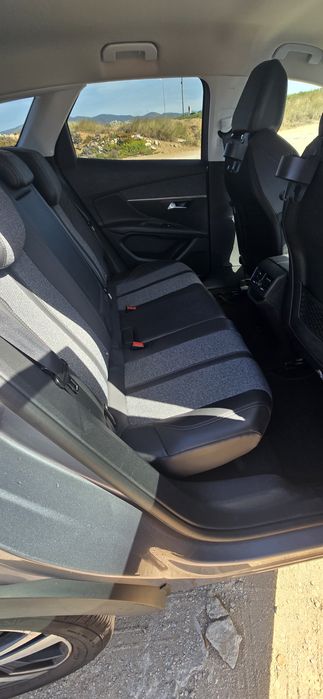 Automóvel Peugeot 3008 2016