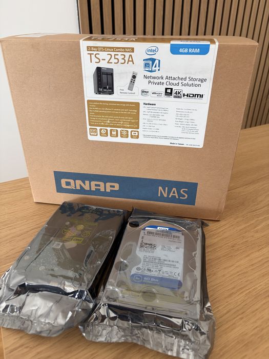 NAS e 2 Discos - Novos