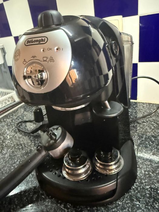 Máquina de café DeLonghi