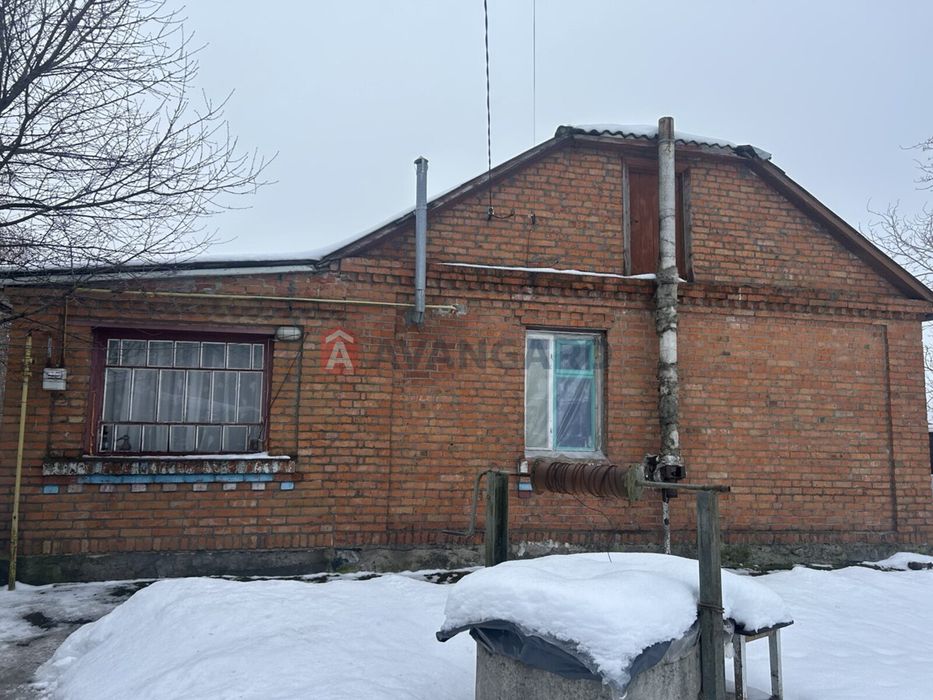 Цегляний будинок в межах міста