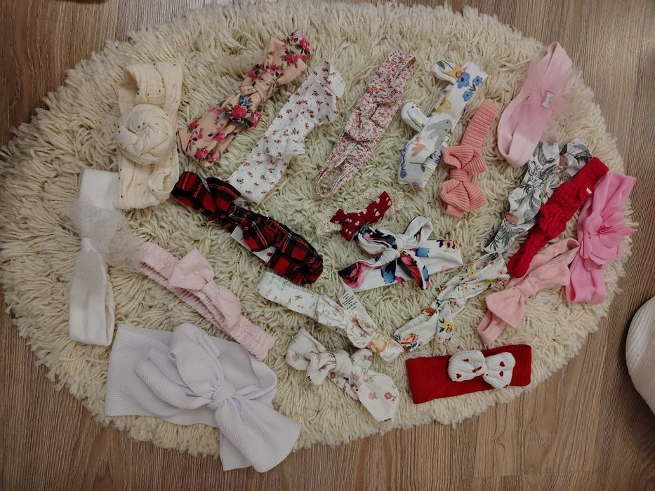 Пов'язки для дівчинки 0.6 місяц