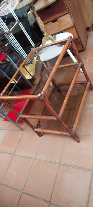 Movel de apoio em madeira