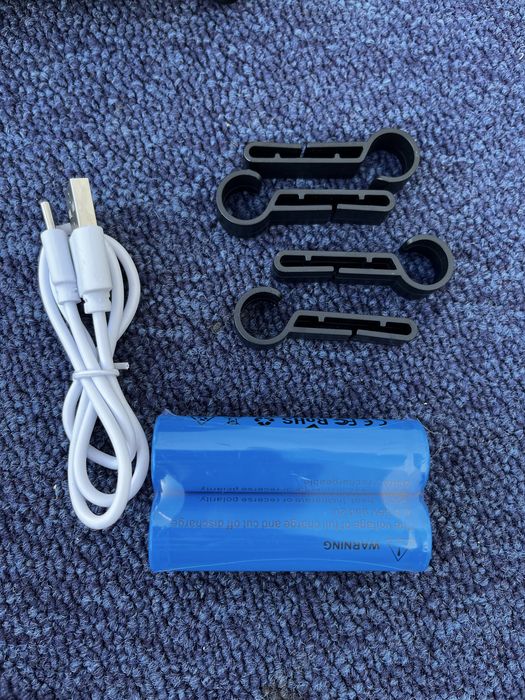 Lanterna de cabeca Nova