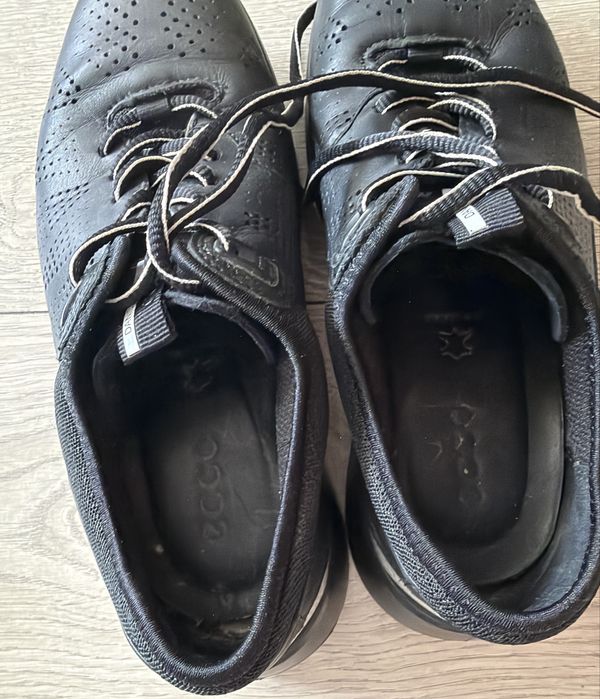 Buty sportowe skòrzane Ecco damskie r.37