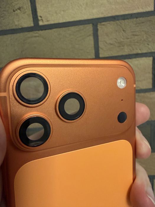 Оригінальний корпус для Apple iPhone 17 Pro Max ( Cosmic Orange )