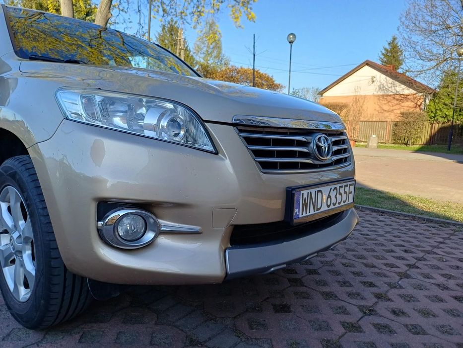 Toyota RAV4 Toyota RAV4 III polift 2011 rok 2.0 benzyna silnik ZR napęd 4X4