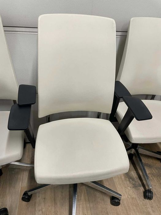 Ergonomiczne fotele biurowe PROFIM MOTTO 10SL