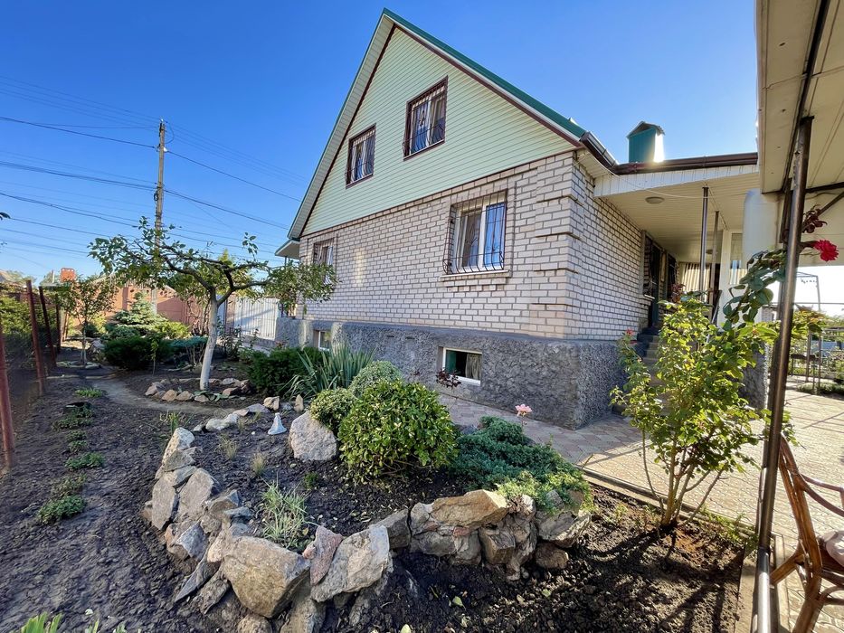 Продаж будинку в Довгинцівському районі