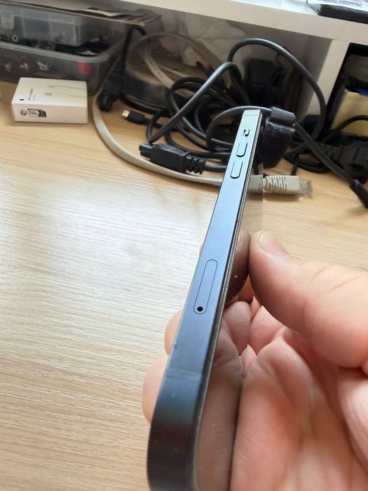 IPHONE 13 - 128Gb MidNight c/Novo c/Bateria 95%