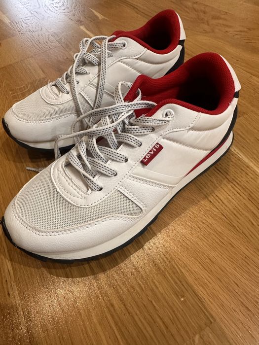 Кросівки Levi’s 36p
