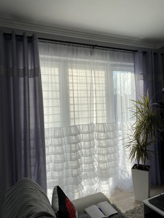 Firana 140cm x 250cm z 10 falbanami