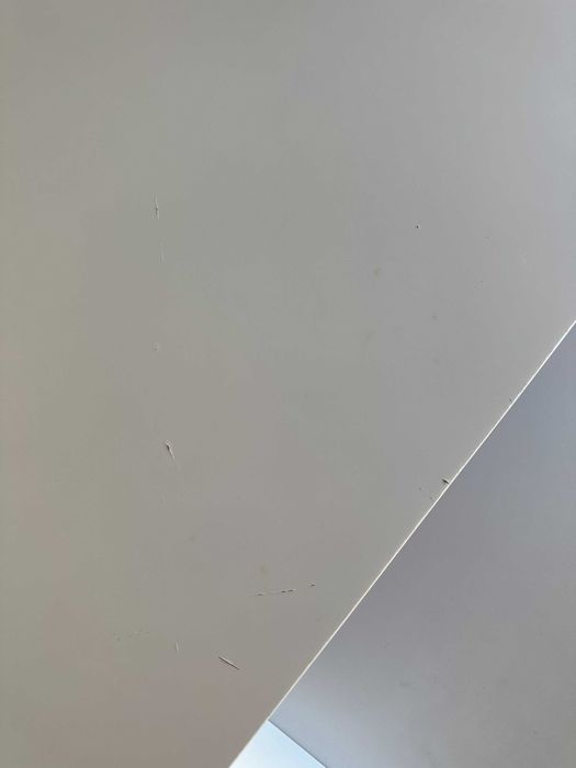 Secretária e cadeira