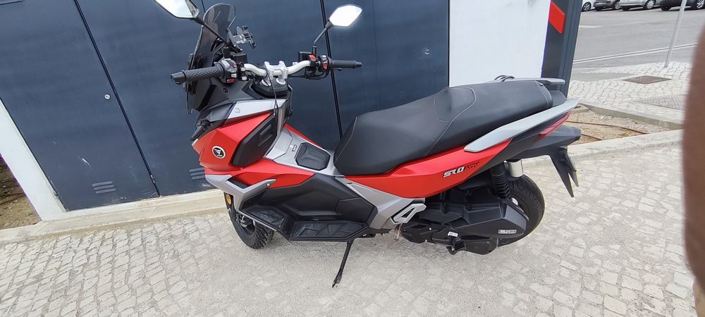 Vendo ou troco voge sr1 adv 125