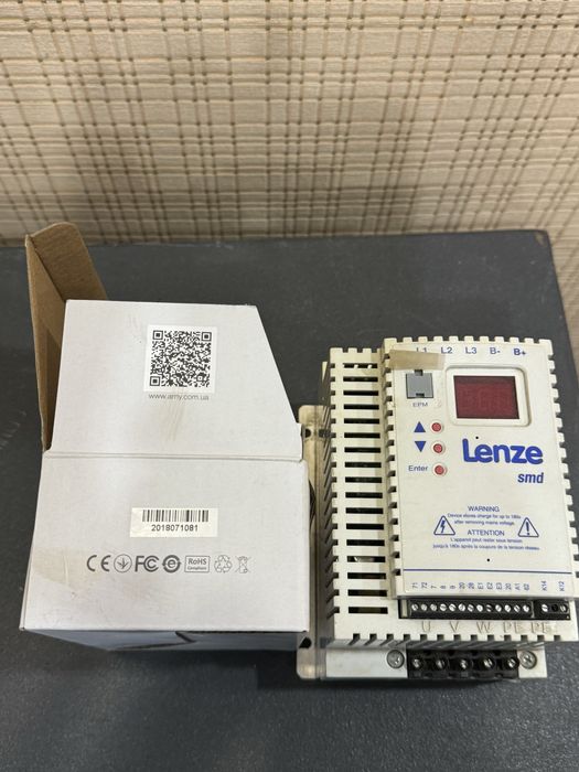 Частотник Lenze 152L4txa 1.5 квт