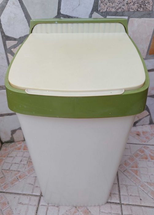 Recipiente / Balde / Cesto
