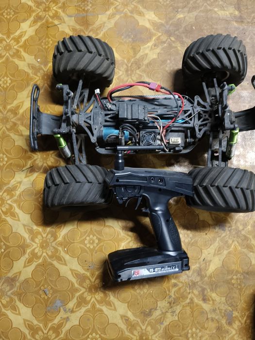 Sprzedam samochód zdalnie sterowany