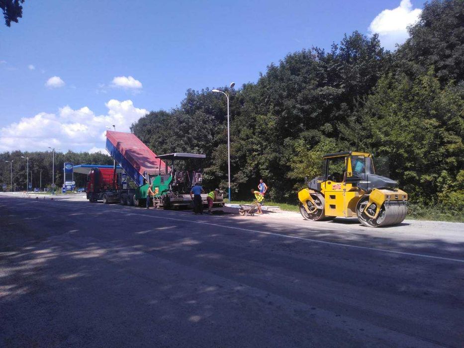 Послуги екскаватора, автокрана, грейдера, бульдозера, автовишки, котка
