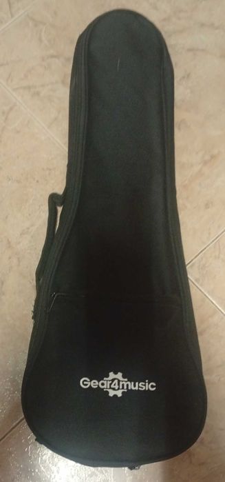 Ukulele novo, com saco e suporte