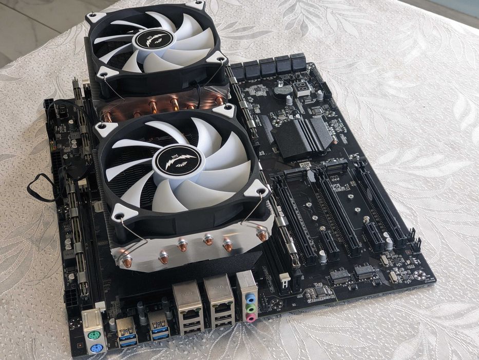 ZX-DU99D3X8 LGA2011 v3, DDR3