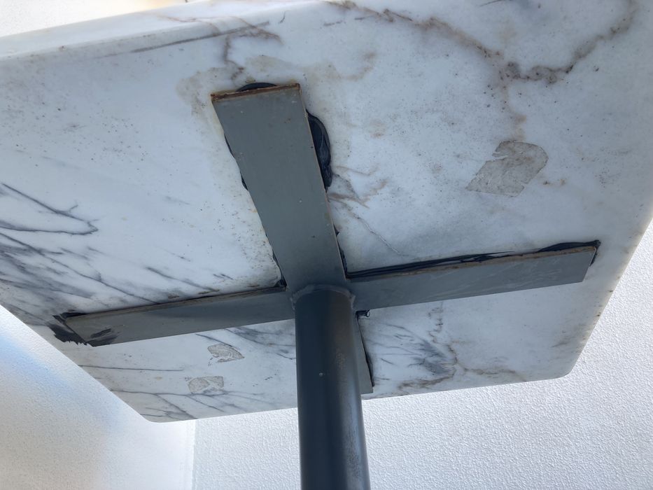 Mesa Exterior em pedra