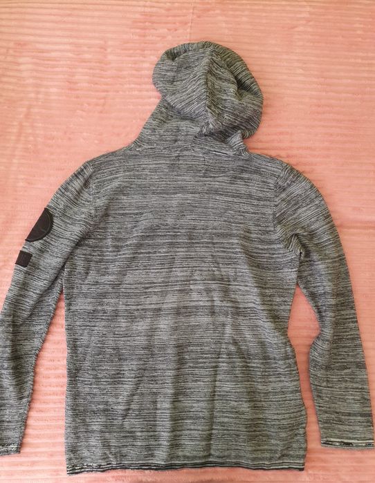 Szara  bluza z kapturem