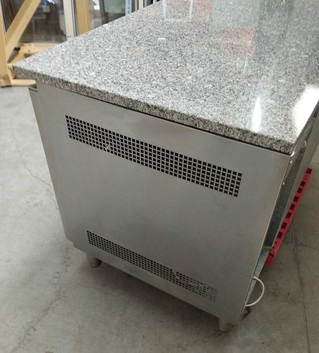 Bancada Pastelaria/Padaria "JORDÃO"  (usada)