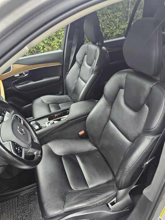 Терміново volvo xc90 2.0 гібрид
