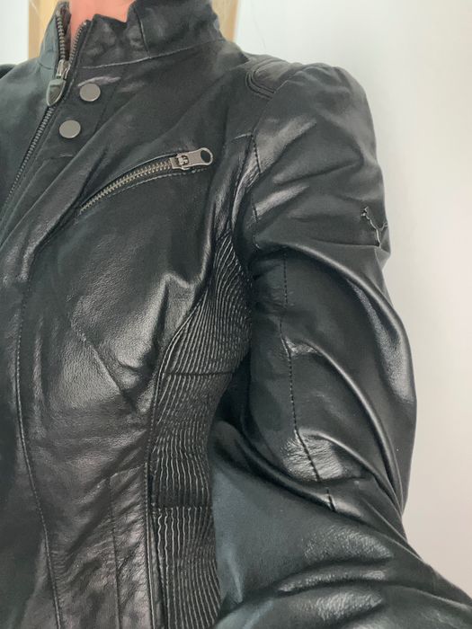 Шкіряна куртка Puma майже нова, розмір м