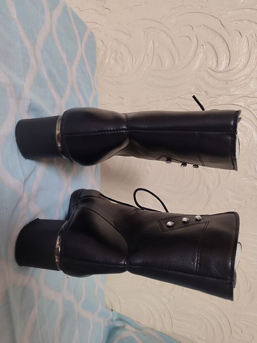 Зимові жіночі черевички